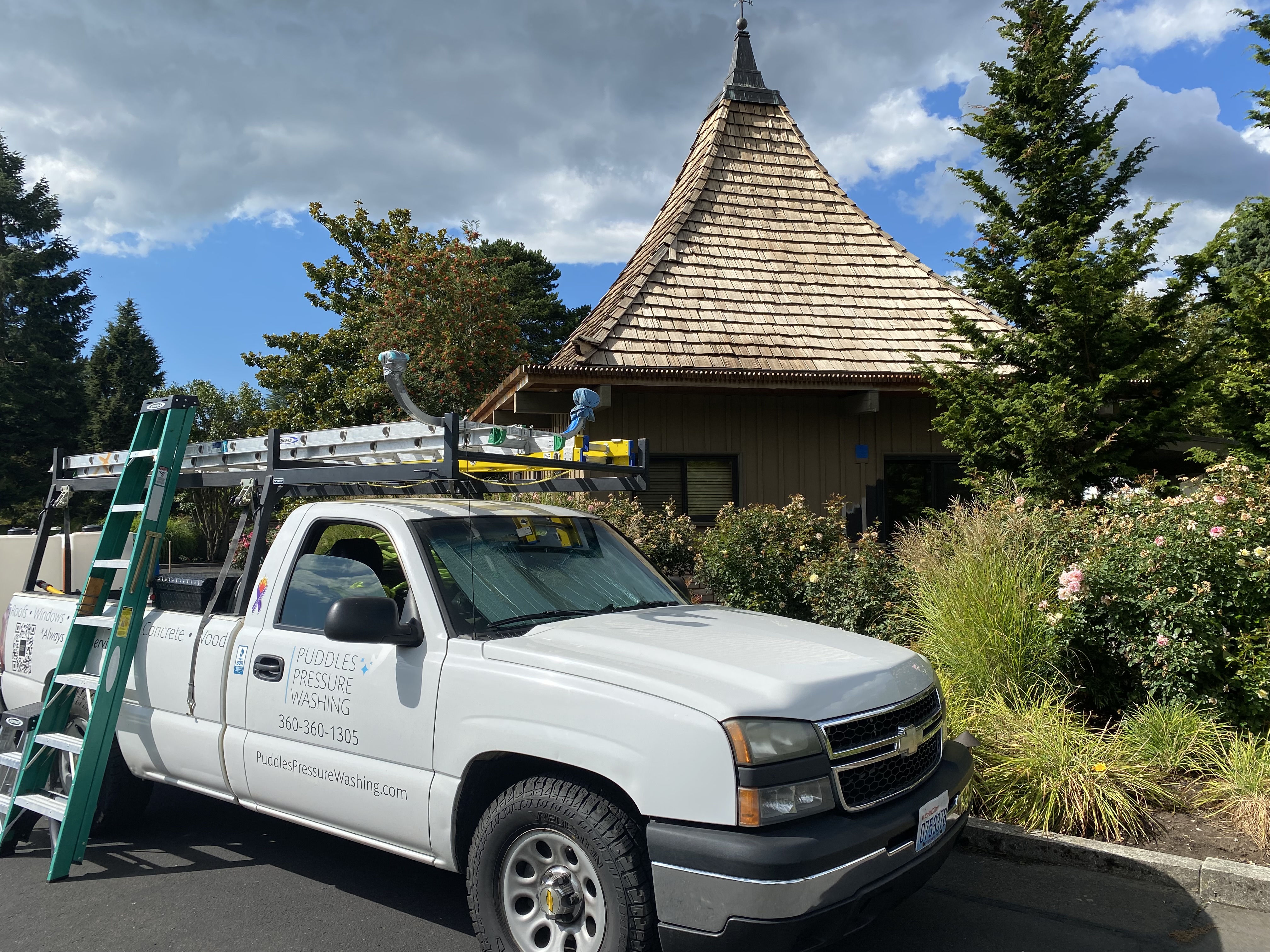 Cedar Shake Roof Wash in Vancouver, WA