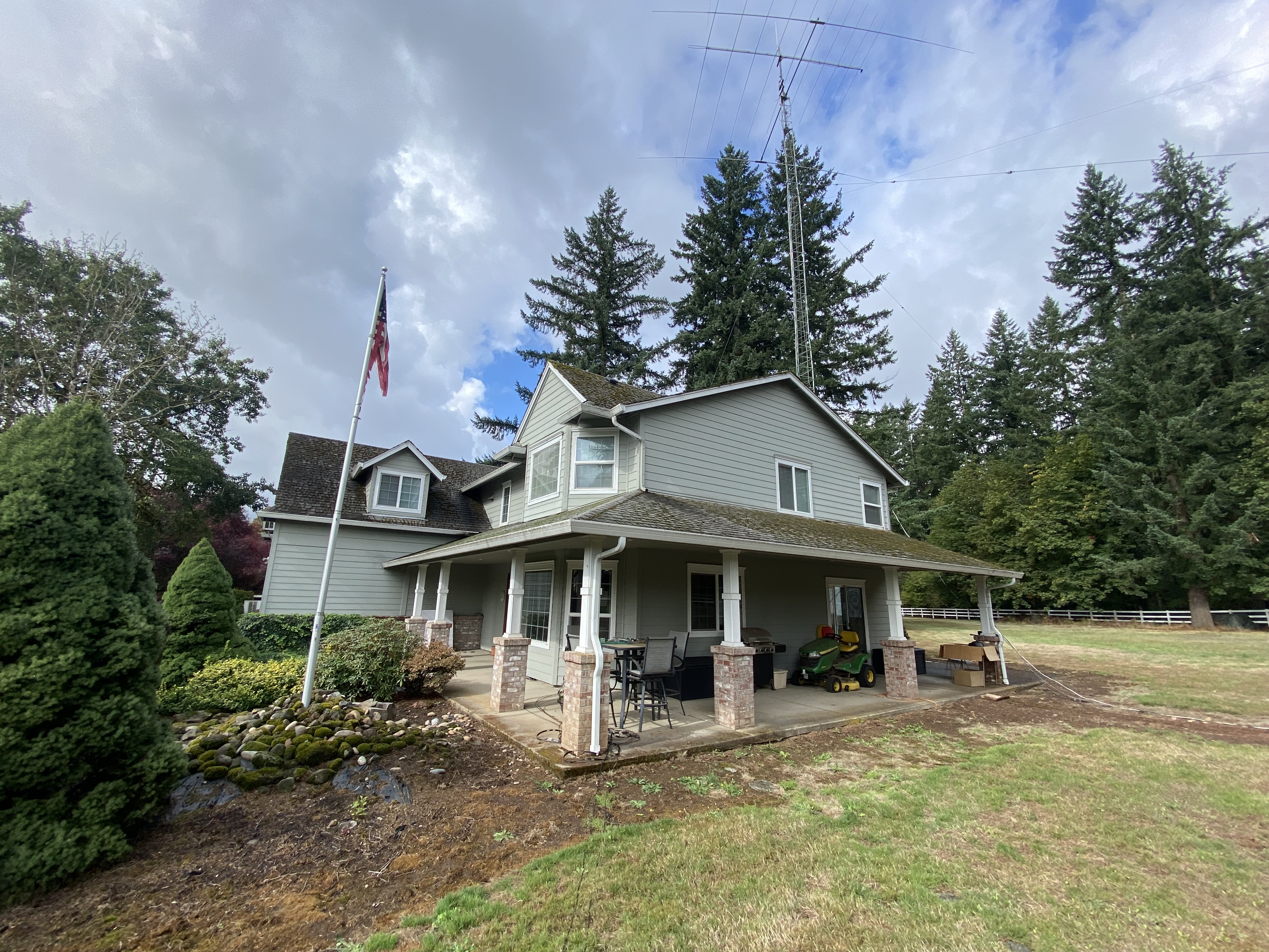 Puddles Pressure Washing, your trusted pressure washing experts in Vancouver, Washington, recently completed a challenging yet rewarding project!